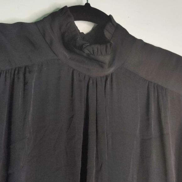 Zara button ruffle turtleneck top - Picture 8 of 12